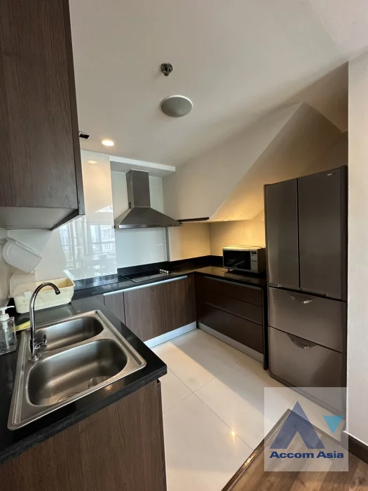 6  2 br Condominium For Rent in Ploenchit ,Bangkok BTS Ratchadamri at The Rajdamri AA46735