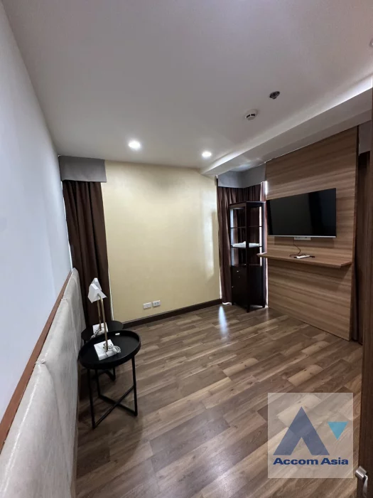 11  2 br Condominium For Rent in Ploenchit ,Bangkok BTS Ratchadamri at The Rajdamri AA46735