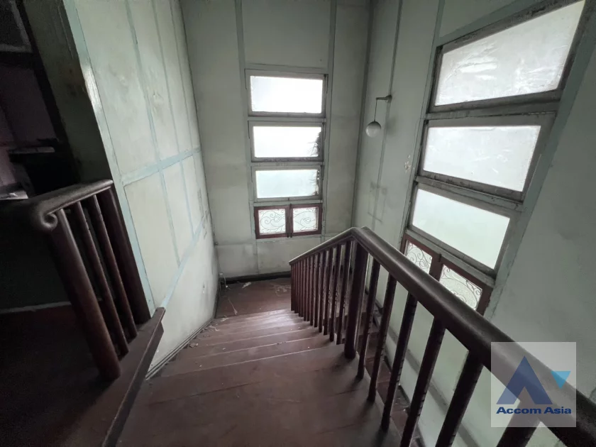 unit Land For Rent in Sukhumvit, Bangkok  near BTS Thong Lo (AA46737)