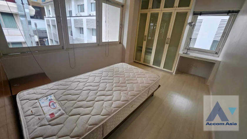 16  2 br Apartment for rent and sale in Silom ,Bangkok MRT Lumphini - BTS Sala Daeng at Boutique Style Building AA46739