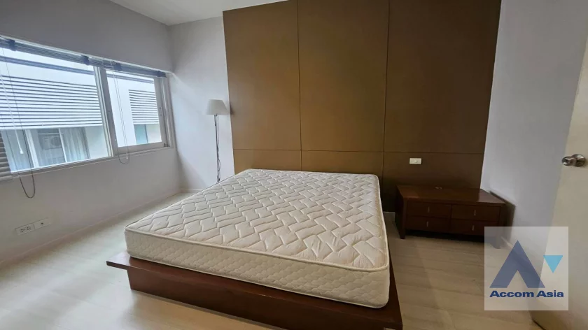 12  2 br Apartment for rent and sale in Silom ,Bangkok MRT Lumphini - BTS Sala Daeng at Boutique Style Building AA46739
