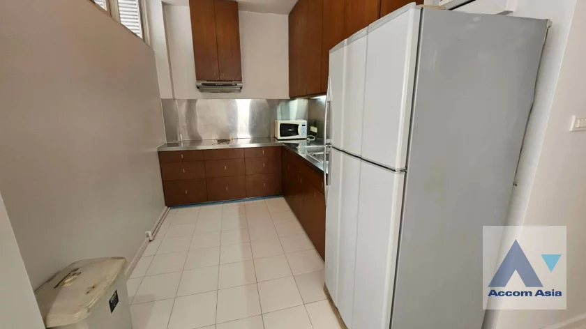 8  2 br Apartment for rent and sale in Silom ,Bangkok MRT Lumphini - BTS Sala Daeng at Boutique Style Building AA46739