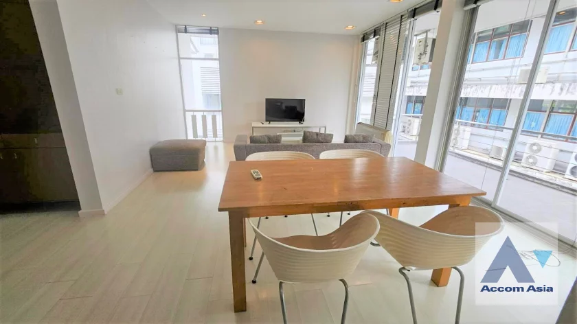 unit 2 Bedrooms  Apartment For Rent & Sale in Silom, Bangkok  near MRT Lumphini - BTS Sala Daeng (AA46739)