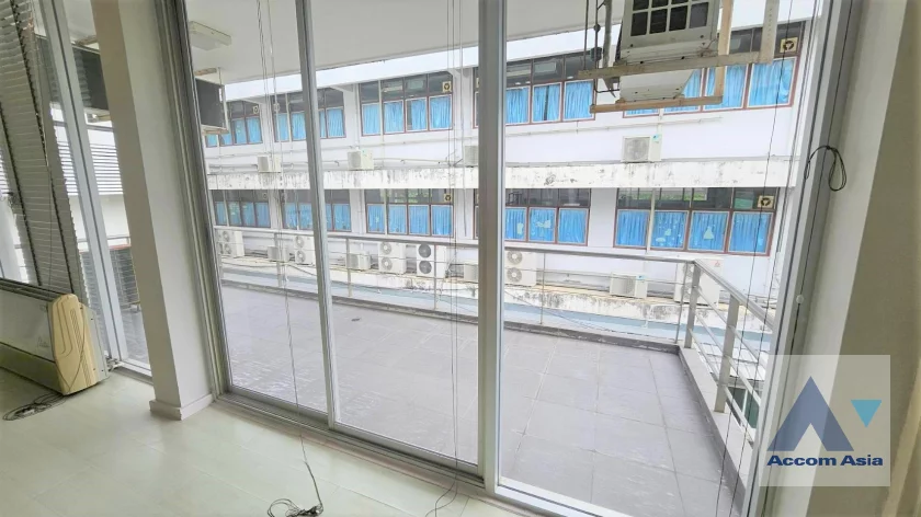 5  2 br Apartment for rent and sale in Silom ,Bangkok MRT Lumphini - BTS Sala Daeng at Boutique Style Building AA46739