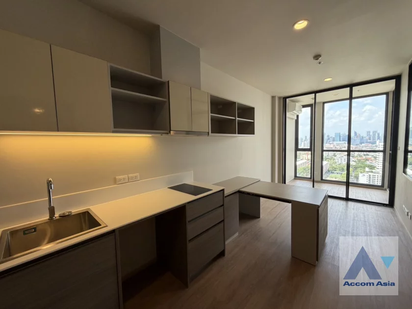 10  1 br Condominium For Rent in Sathorn ,Bangkok  at The Issara Sathorn AA46745