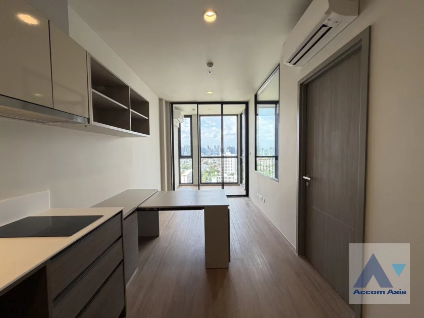  1  1 br Condominium For Rent in Sathorn ,Bangkok  at The Issara Sathorn AA46745