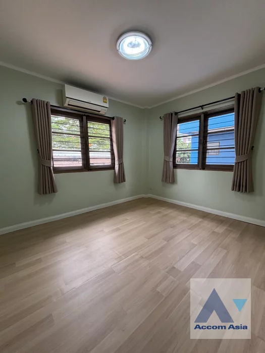 6  5 br House for rent and sale in Sukhumvit ,Bangkok BTS Punnawithi AA46755