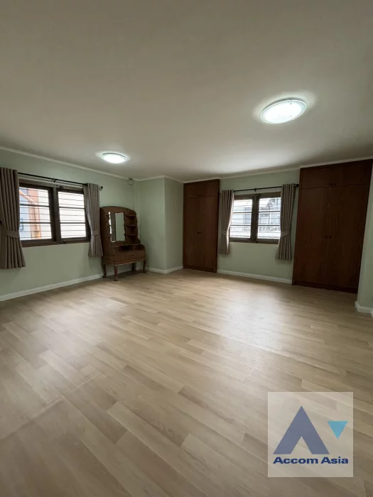 7  5 br House for rent and sale in Sukhumvit ,Bangkok BTS Punnawithi AA46755