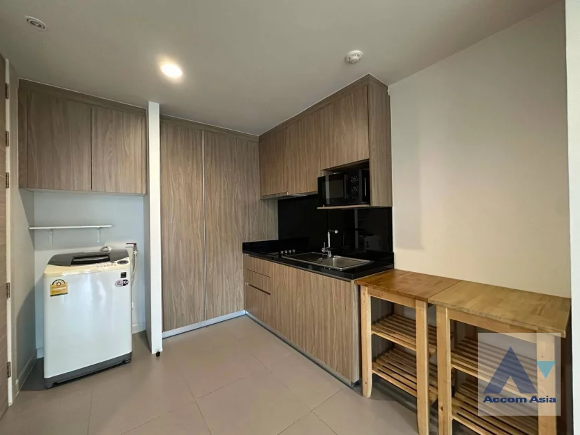 unit 2 Bedrooms  Apartment For Rent in Sukhumvit, Bangkok  near BTS Phrom Phong (AA46758)