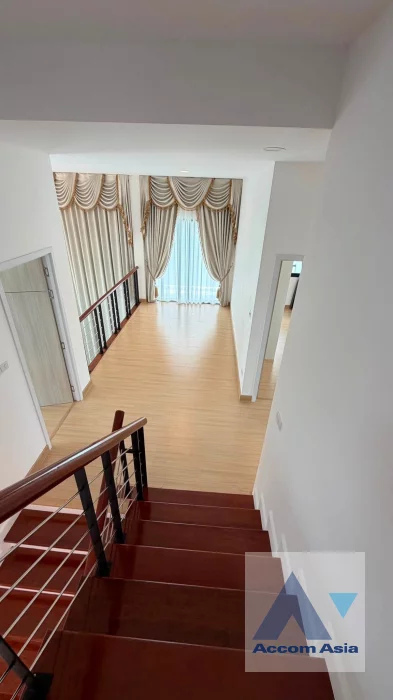 19  5 br House for rent and sale in Latkrabang ,Bangkok  AA46763
