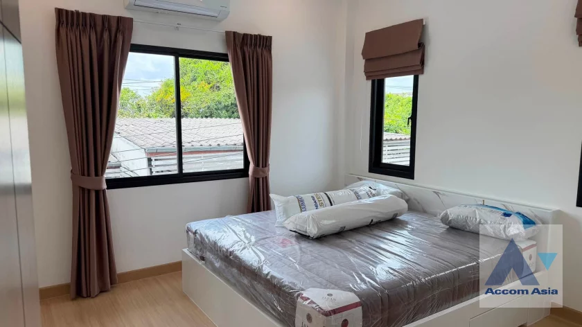 14  5 br House for rent and sale in Latkrabang ,Bangkok  AA46763