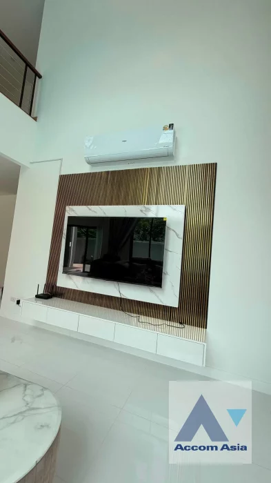 unitPrivate Swimming Pool |  5 Bedrooms  House For Rent & Sale in Latkrabang, Bangkok  (AA46763)