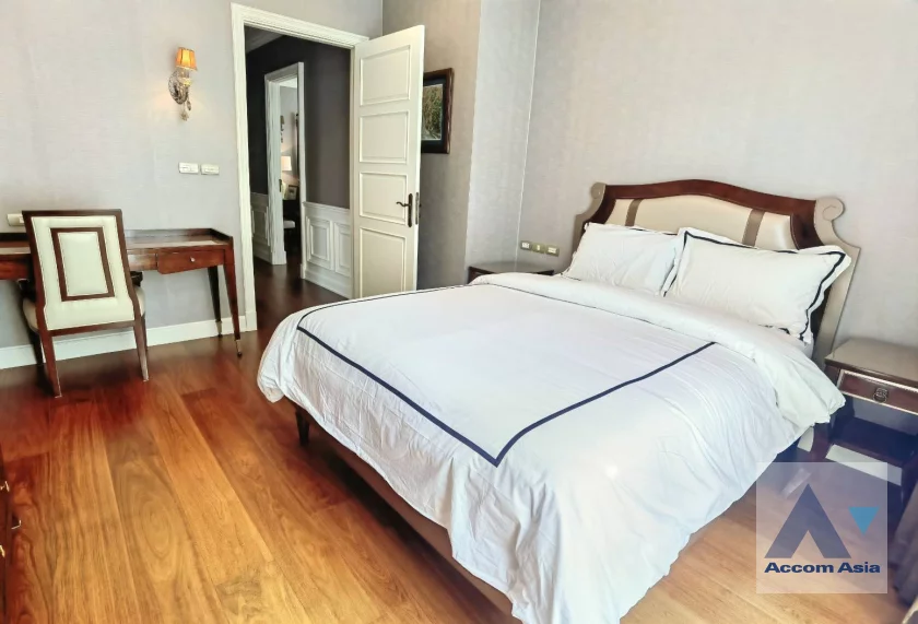 12  4 br House For Sale in Sukhumvit ,Bangkok  AA46764