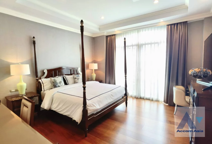 8  4 br House For Sale in Sukhumvit ,Bangkok  AA46764