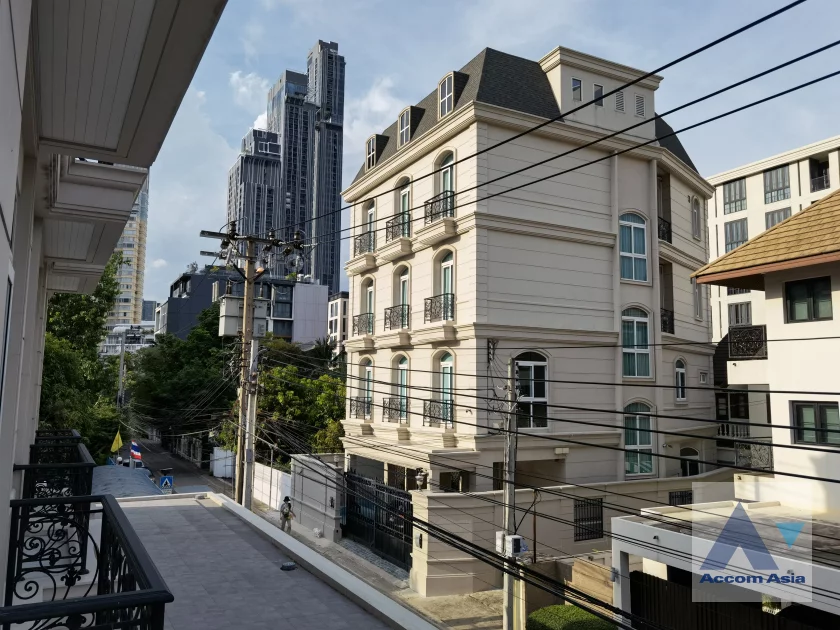 17  4 br House For Sale in Sukhumvit ,Bangkok  AA46764