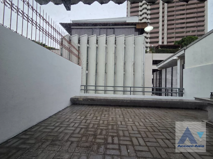 22  4 br House for rent and sale in Sukhumvit ,Bangkok BTS Phrom Phong AA46783