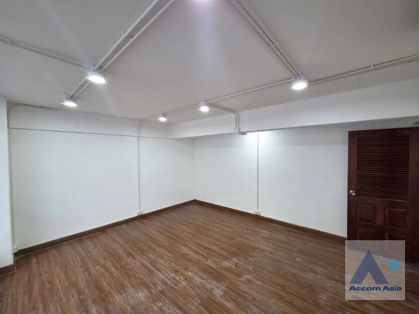 7  4 br House for rent and sale in Sukhumvit ,Bangkok BTS Phrom Phong AA46783