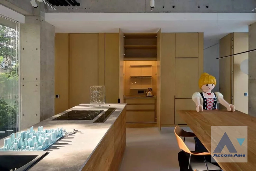5  4 br House for rent and sale in Pattanakarn ,Bangkok MRT Hua Mak AA46785