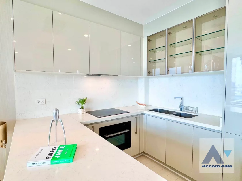 6  2 br Condominium For Rent in Ploenchit ,Bangkok BTS Ploenchit at Noble Ploenchit AA46788