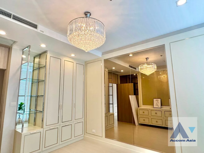 10  2 br Condominium For Rent in Ploenchit ,Bangkok BTS Ploenchit at Noble Ploenchit AA46788