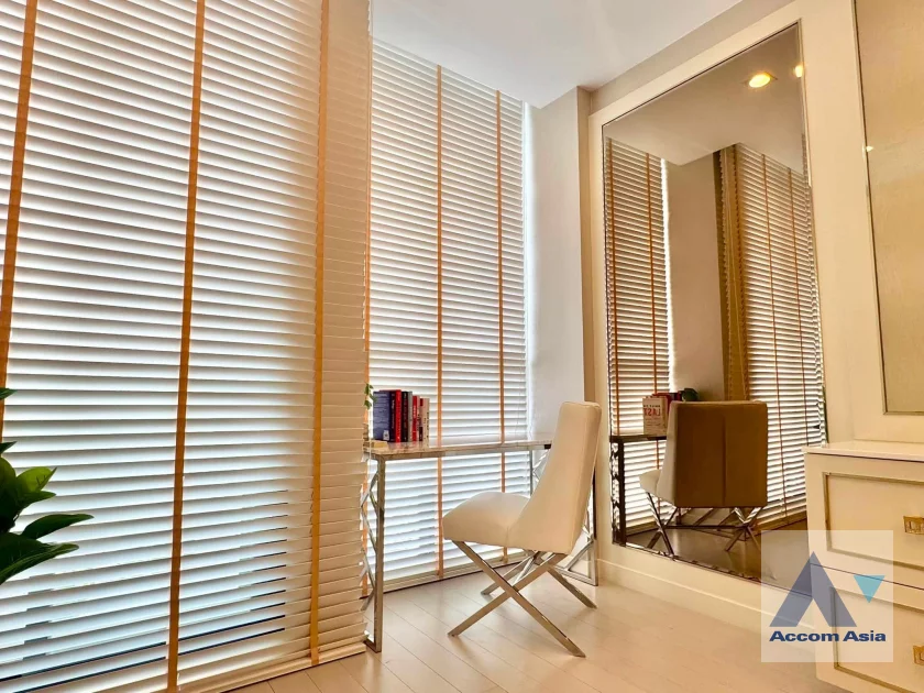9  2 br Condominium For Rent in Ploenchit ,Bangkok BTS Ploenchit at Noble Ploenchit AA46788