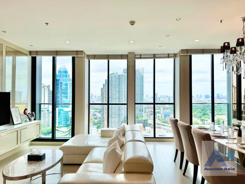 unitFully Furnished |  2 Bedrooms  Condominium For Rent in Ploenchit, Bangkok  near BTS Ploenchit (AA46788)