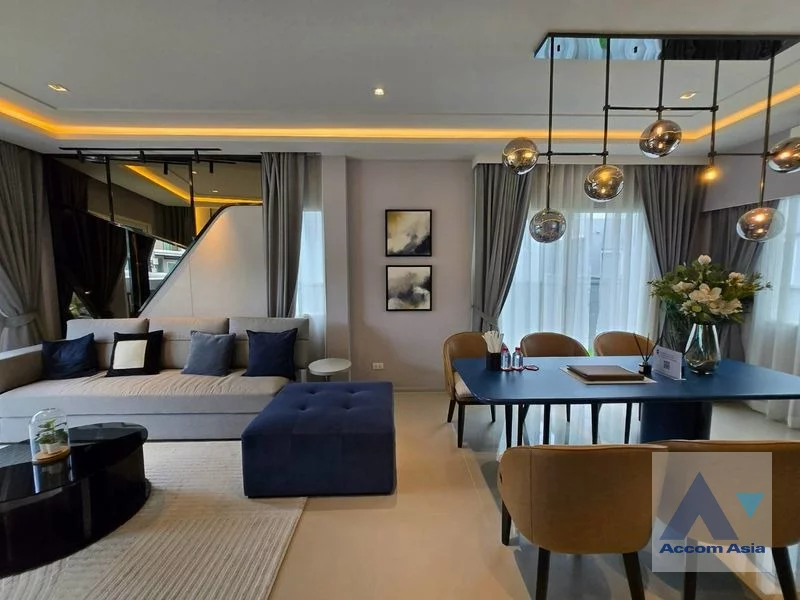 unit 3 Bedrooms  House For Rent & Sale in Samutprakan, Samutprakan  (AA46791)