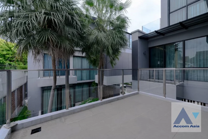 10  4 br House For Sale in Lat Phrao ,Bangkok  at The Gentry Ekamai - Ladprao AA46794