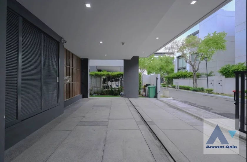 8  4 br House For Sale in Lat Phrao ,Bangkok  at The Gentry Ekamai - Ladprao AA46794