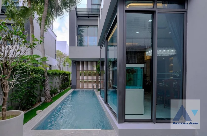 5  4 br House For Sale in Lat Phrao ,Bangkok  at The Gentry Ekamai - Ladprao AA46794