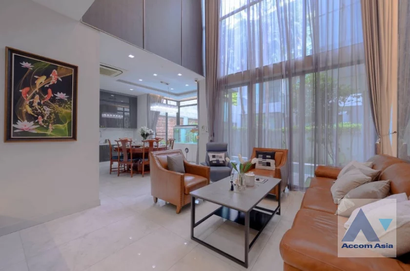 12  4 br House For Sale in Lat Phrao ,Bangkok  at The Gentry Ekamai - Ladprao AA46794