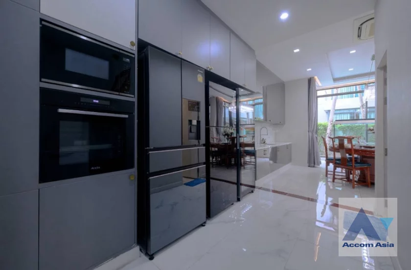 26  4 br House For Sale in Lat Phrao ,Bangkok  at The Gentry Ekamai - Ladprao AA46794