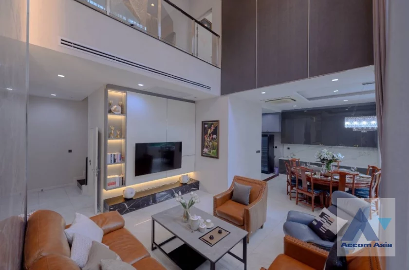 11  4 br House For Sale in Lat Phrao ,Bangkok  at The Gentry Ekamai - Ladprao AA46794