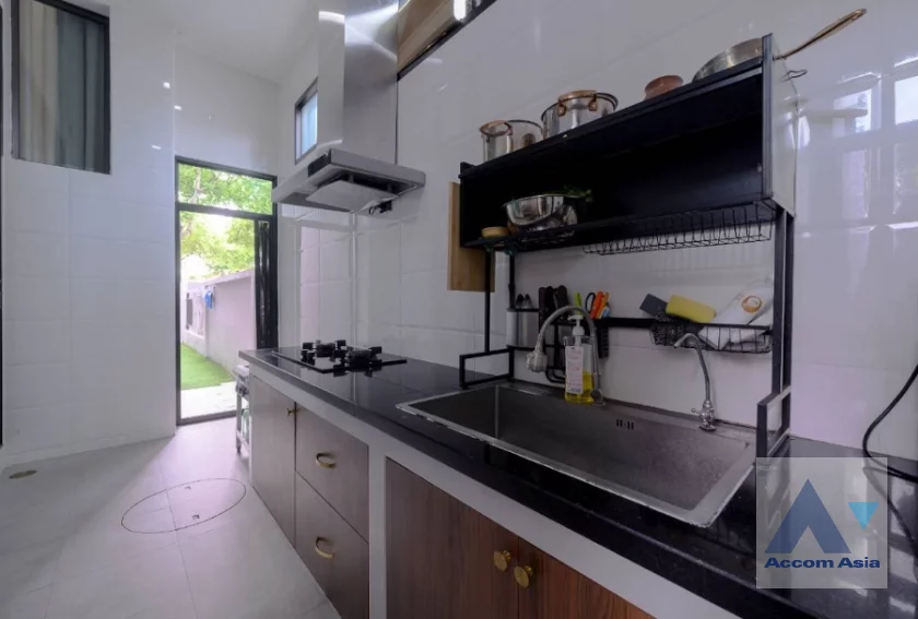 27  4 br House For Sale in Lat Phrao ,Bangkok  at The Gentry Ekamai - Ladprao AA46794