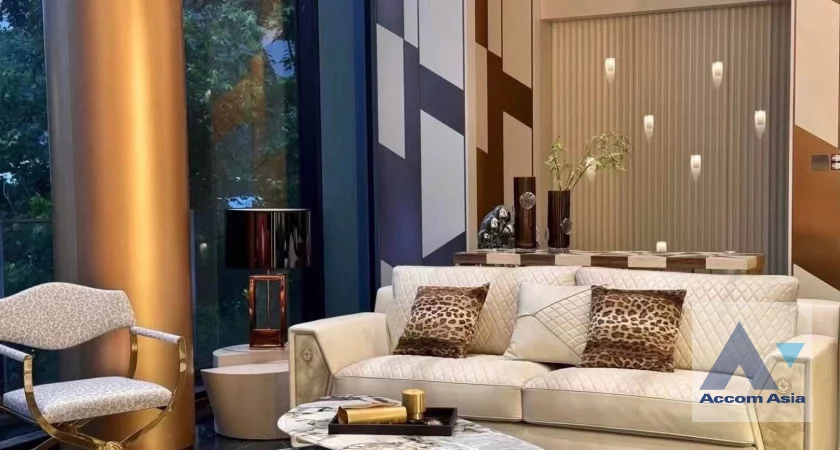 unit Retail / showroom For Rent & Sale in Sukhumvit, Bangkok  near BTS Phrom Phong (AA46799)