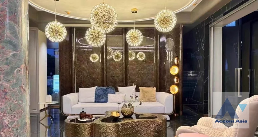 unit Retail / showroom For Rent & Sale in Sukhumvit, Bangkok  near BTS Phrom Phong (AA46799)