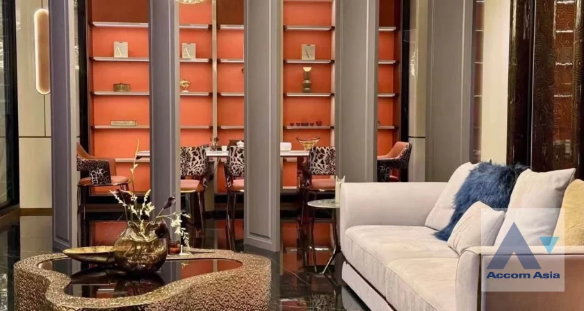 unit Retail / showroom For Rent & Sale in Sukhumvit, Bangkok  near BTS Phrom Phong (AA46799)