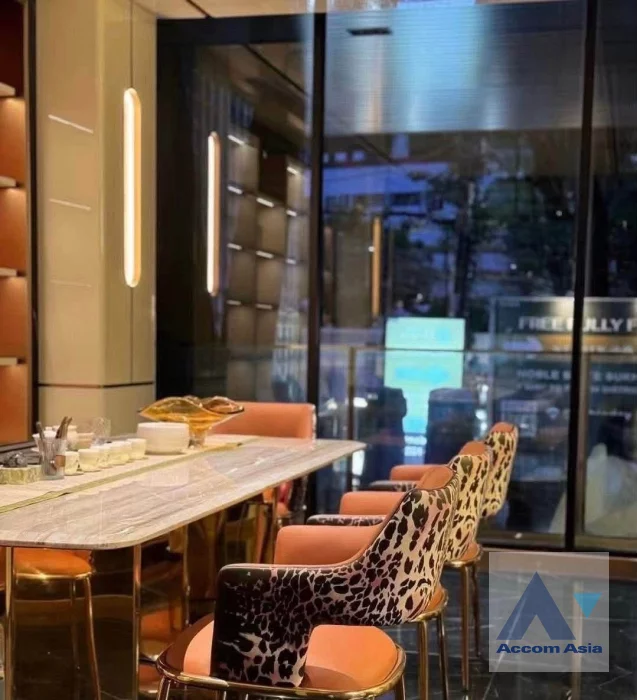 7  Retail / Showroom for rent and sale in Sukhumvit ,Bangkok BTS Phrom Phong AA46799