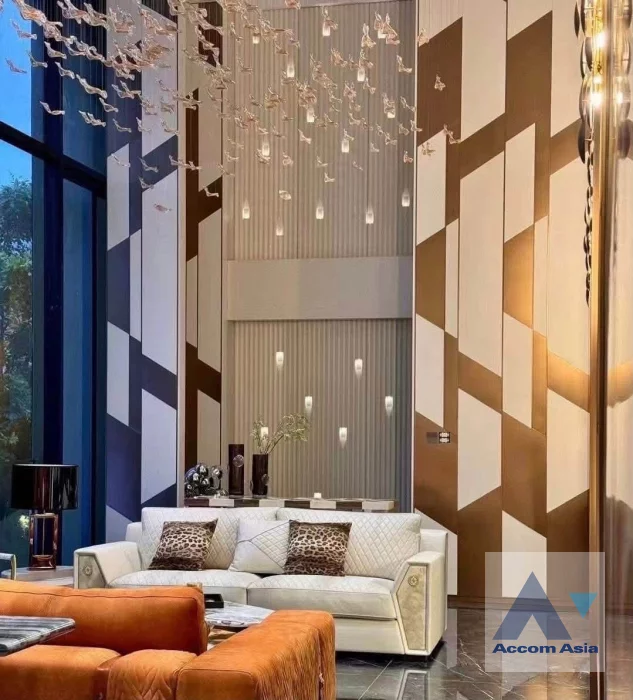 6  Retail / Showroom for rent and sale in Sukhumvit ,Bangkok BTS Phrom Phong AA46799