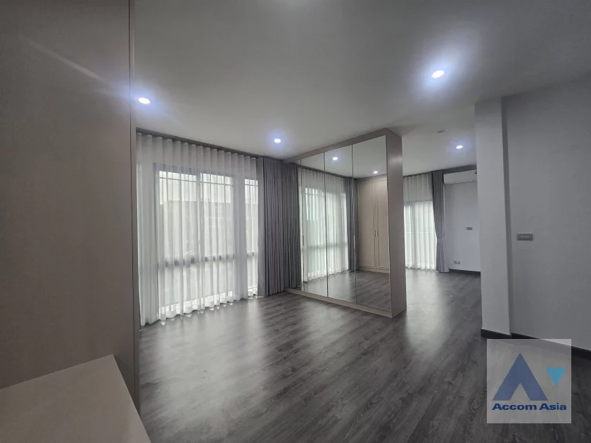 5  2 br House for rent and sale in Sukhumvit ,Bangkok BTS On Nut at Baan Klang Muang CLASSE Sukhumvit 77 AA46803