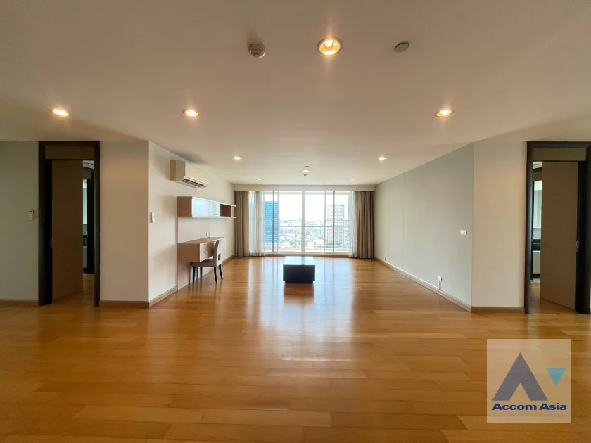  The Modern dwelling Apartment  4 Bedroom for Rent BTS Thong Lo in Sukhumvit Bangkok
