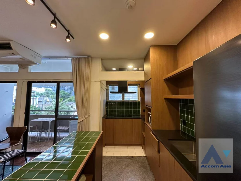 12  2 br Apartment For Rent in Sukhumvit ,Bangkok BTS Phrom Phong at Low-rise apartment in the city center AA46807
