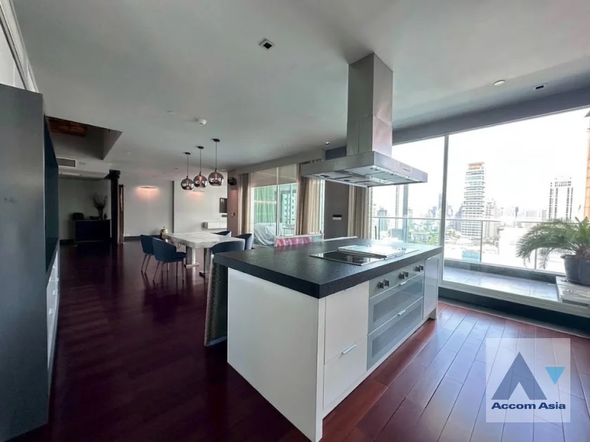 unit 3 Bedrooms  Condominium For Rent & Sale in Sukhumvit, Bangkok  near BTS Phrom Phong (AA46808)