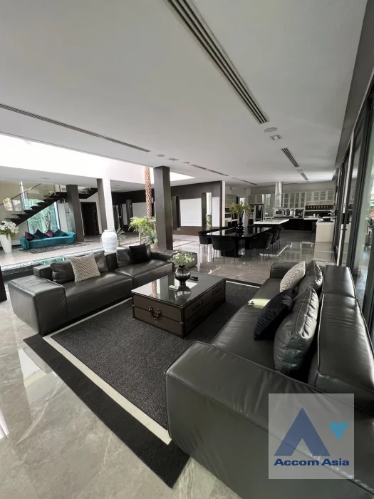 unitHome Office, Private Swimming Pool |  5 Bedrooms  House For Rent in Sukhumvit, Bangkok  near BTS Ekkamai (AA46811)