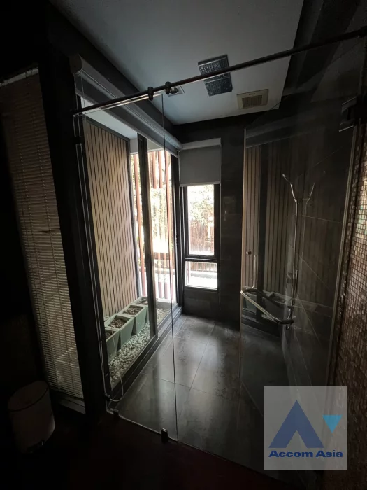 9  5 br House For Rent in Sukhumvit ,Bangkok BTS Ekkamai AA46811
