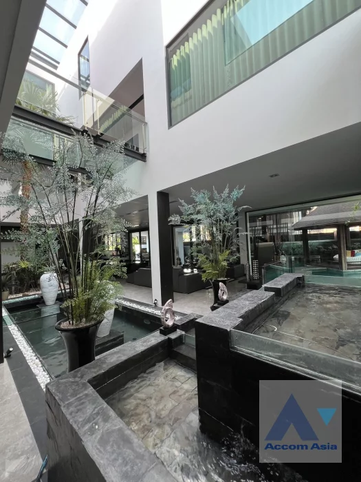 unitHome Office, Private Swimming Pool |  5 Bedrooms  House For Rent in Sukhumvit, Bangkok  near BTS Ekkamai (AA46811)