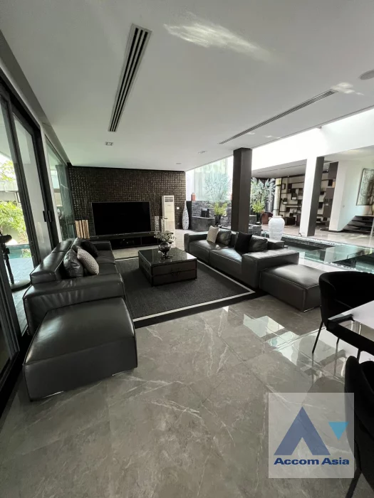 8  5 br House For Rent in Sukhumvit ,Bangkok BTS Ekkamai AA46811