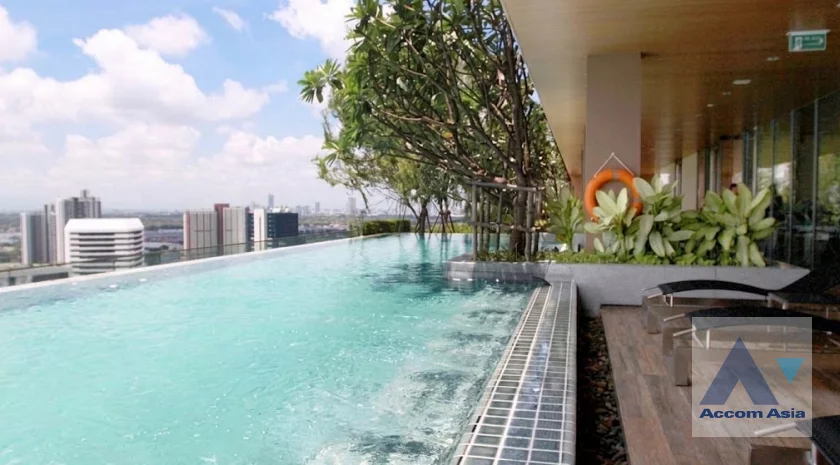  The Lofts Ekkamai  Condominium  2 Bedroom for Sale & Rent BTS Ekkamai in Sukhumvit Bangkok