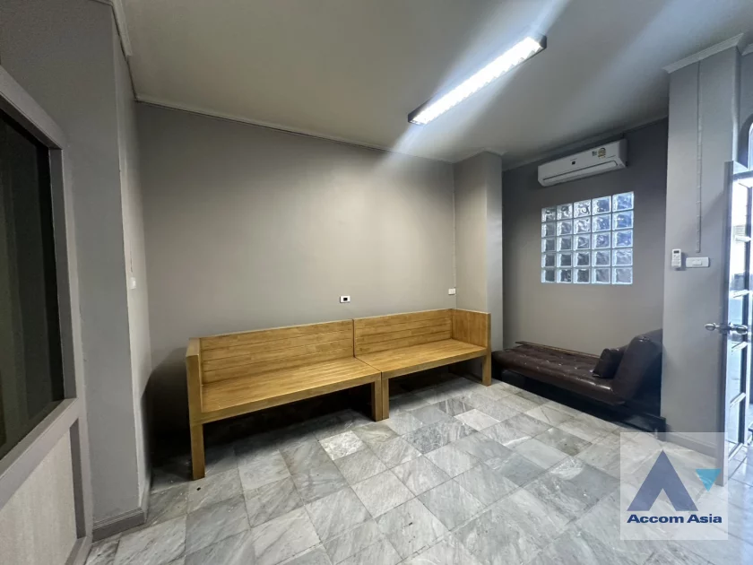 9  4 br House For Rent in Sukhumvit ,Bangkok BTS Phra khanong AA46814