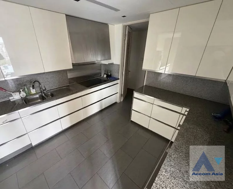 unitBig Balcony |  3 Bedrooms  Condominium For Rent & Sale in Sathorn, Bangkok  near MRT Lumphini - BTS Chong Nonsi (AA46821)